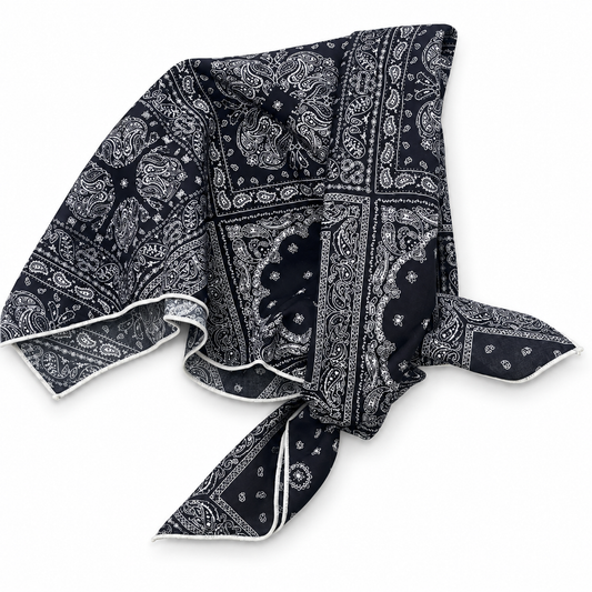 Elegant Vintage-Inspired Scarf